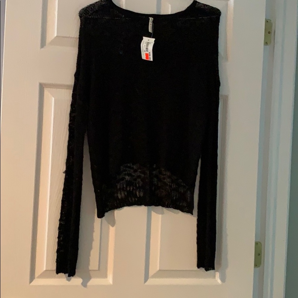 Long sleeve light sweater